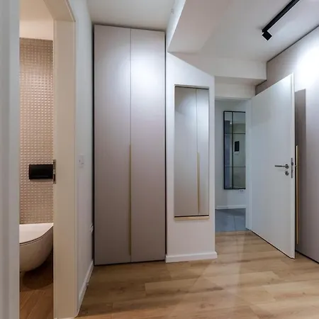 Veli 105, 3 Bed * Brasov