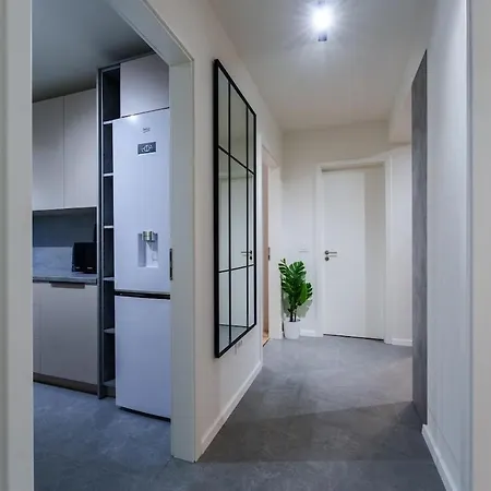 Veli 105, 3 Bed Apartment Brasov