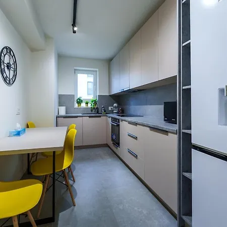 Veli 105, 3 Bed Brasov